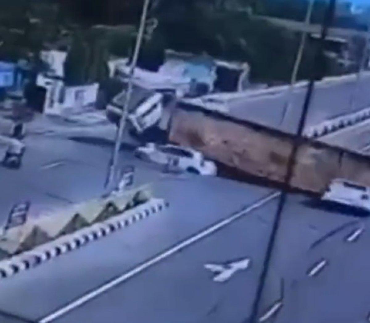 Hindistan'da feci kaza: Tır şoförü bir aileyi yok etti