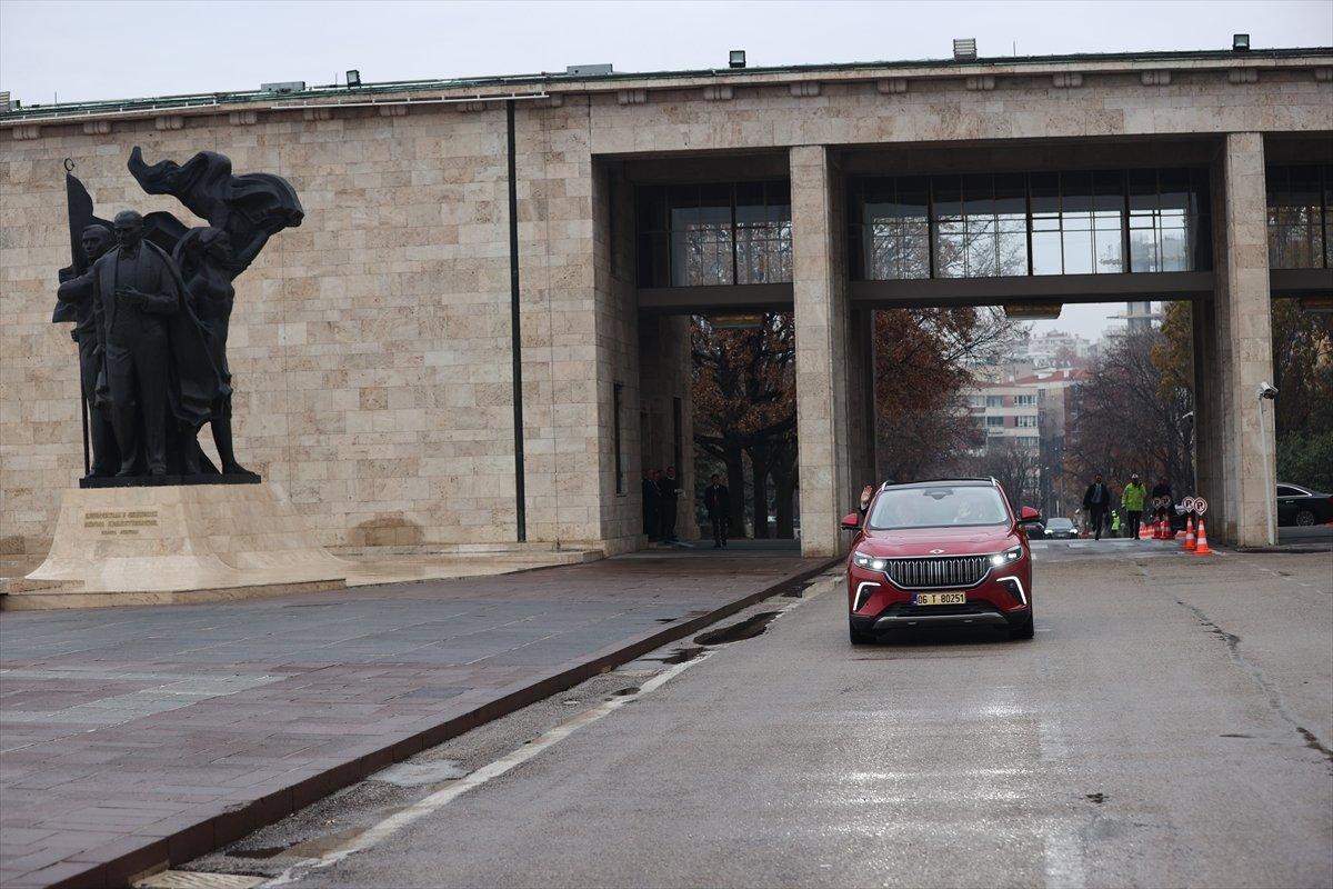 Mustafa Varank Meclis'e Togg ile geldi