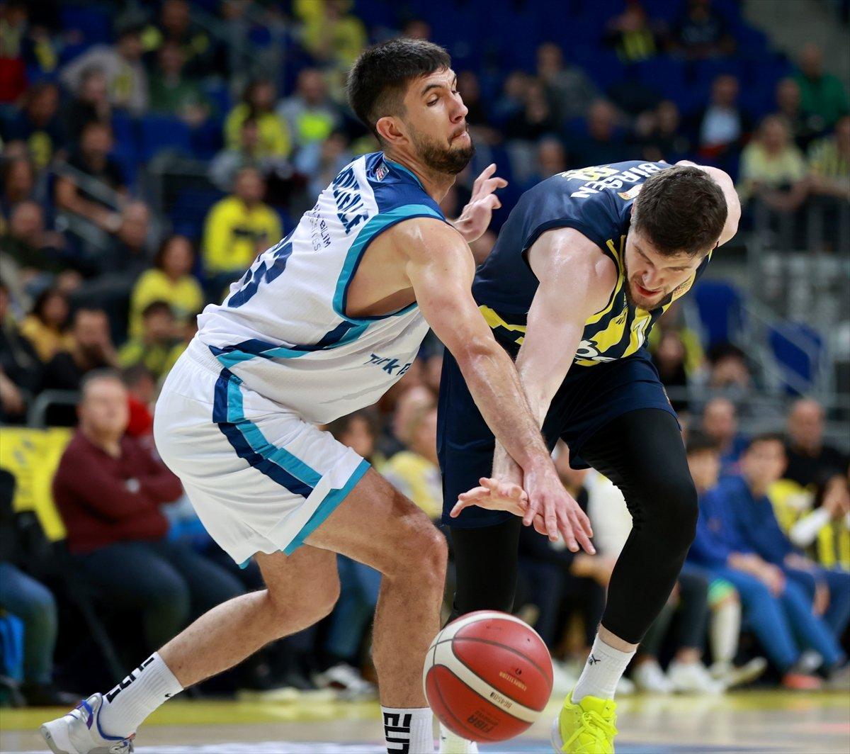 Fenerbahçe, ligde ilk kez kaybetti