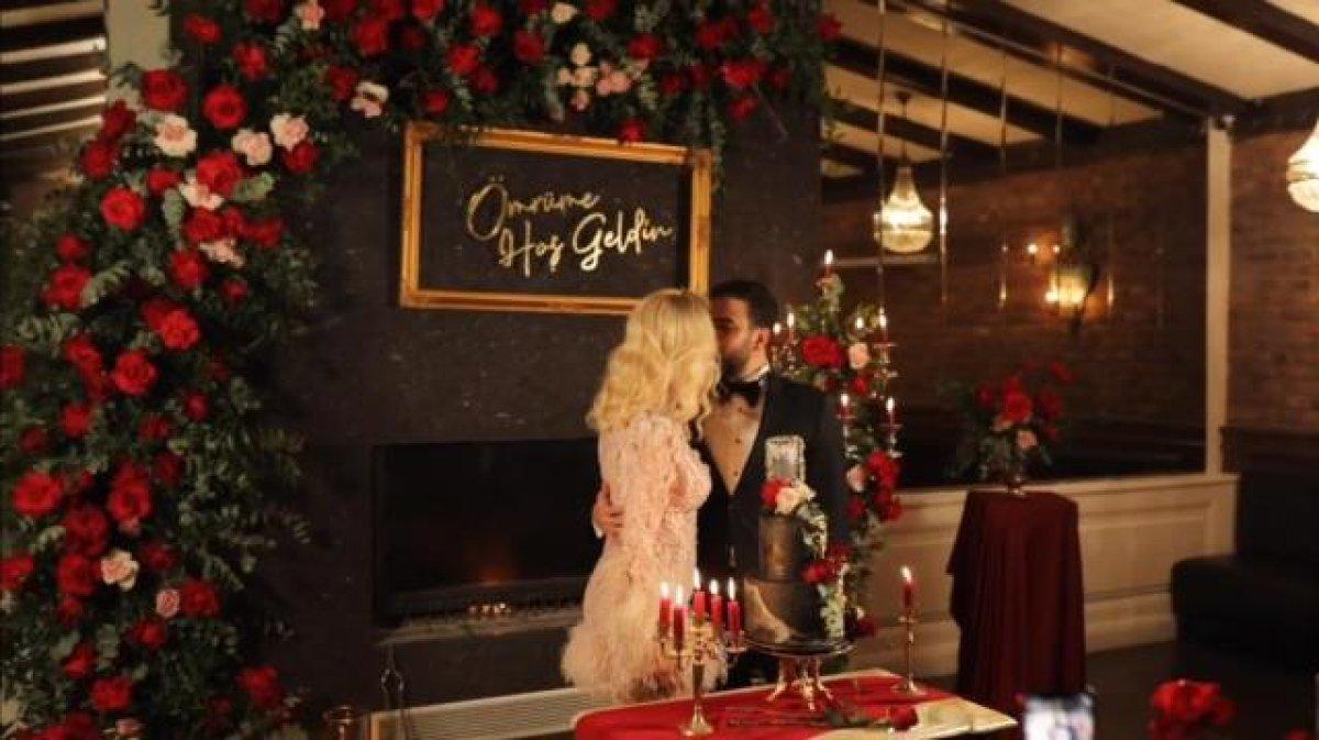 Seda Sayan, Çağlar Ökten'i öpmeye doyamadı