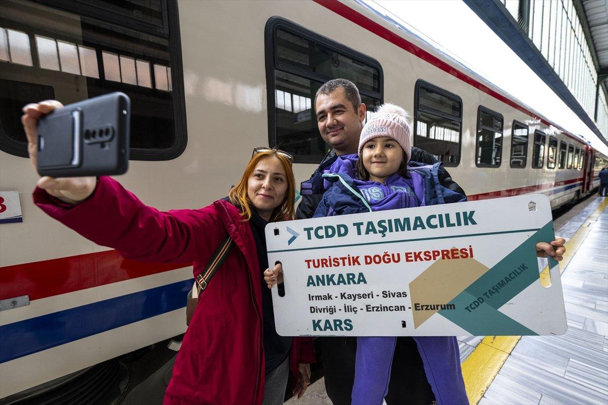 Turistik Doğu Ekspresi sezonu açtı