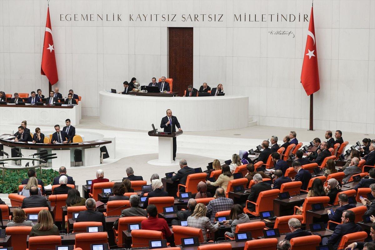 Mevlüt Çavuşoğlu: Suriye rejimiyle bir süredir görüşüyoruz