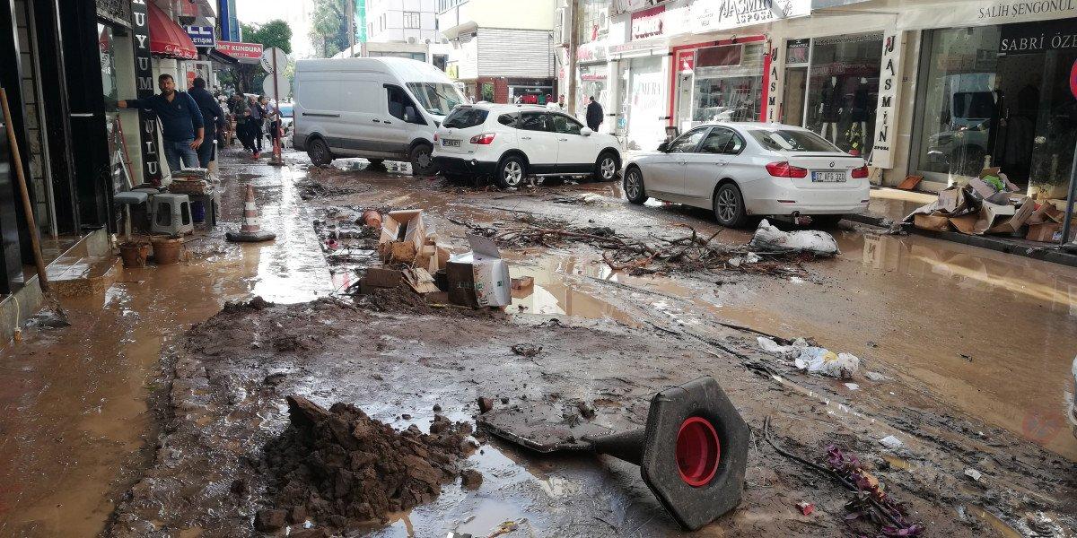 Antalya'dan sıcak gelişmeleri bildiren Özlem Pirim ağladı