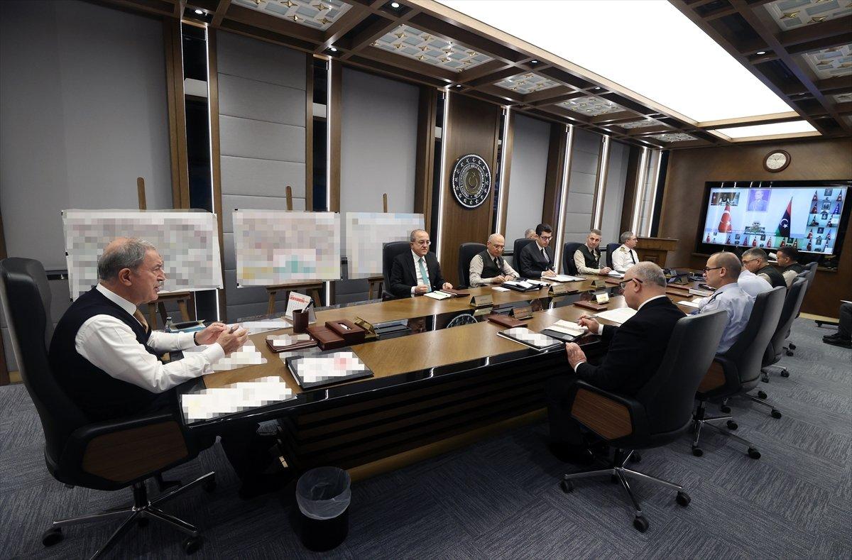 Hulusi Akar'dan Yunanistan'a uyarı: Dünün ve bugünün yanlışlarından dönün