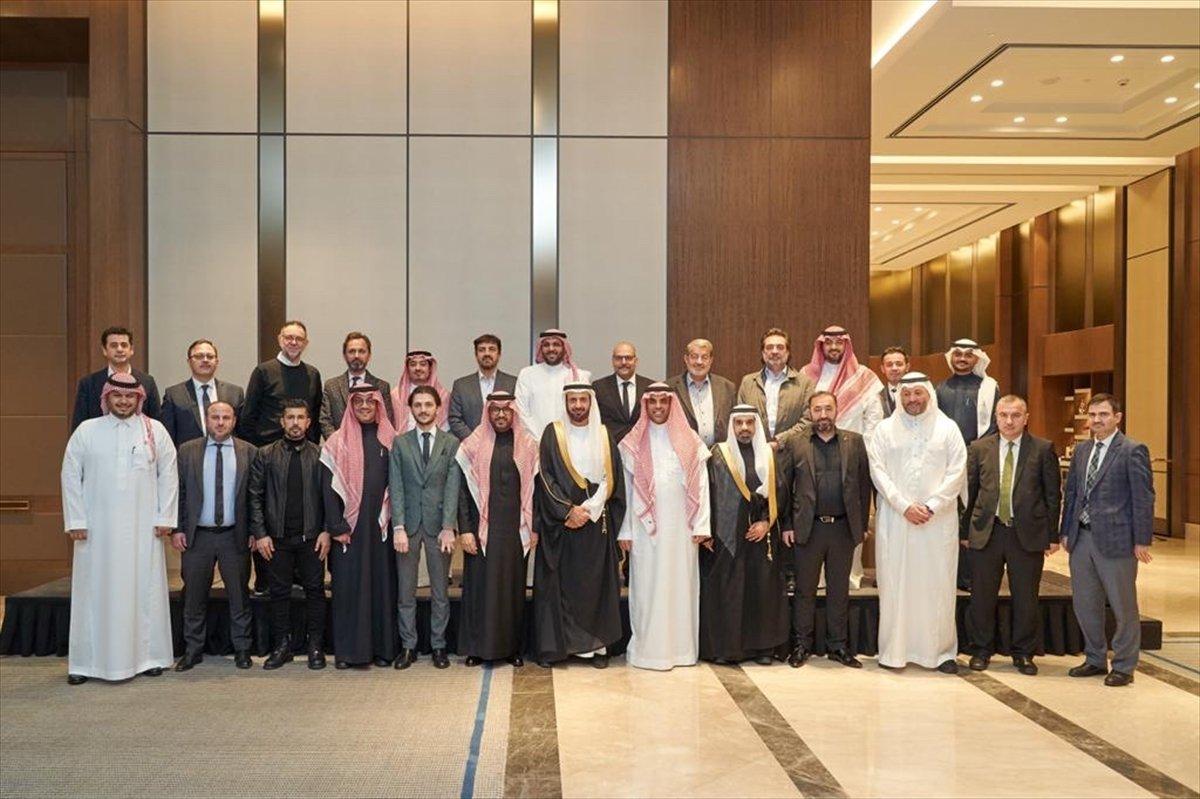 Umreciler için kurulan ‘Nusuk’ platformunun Türkçe versiyonu açıldı