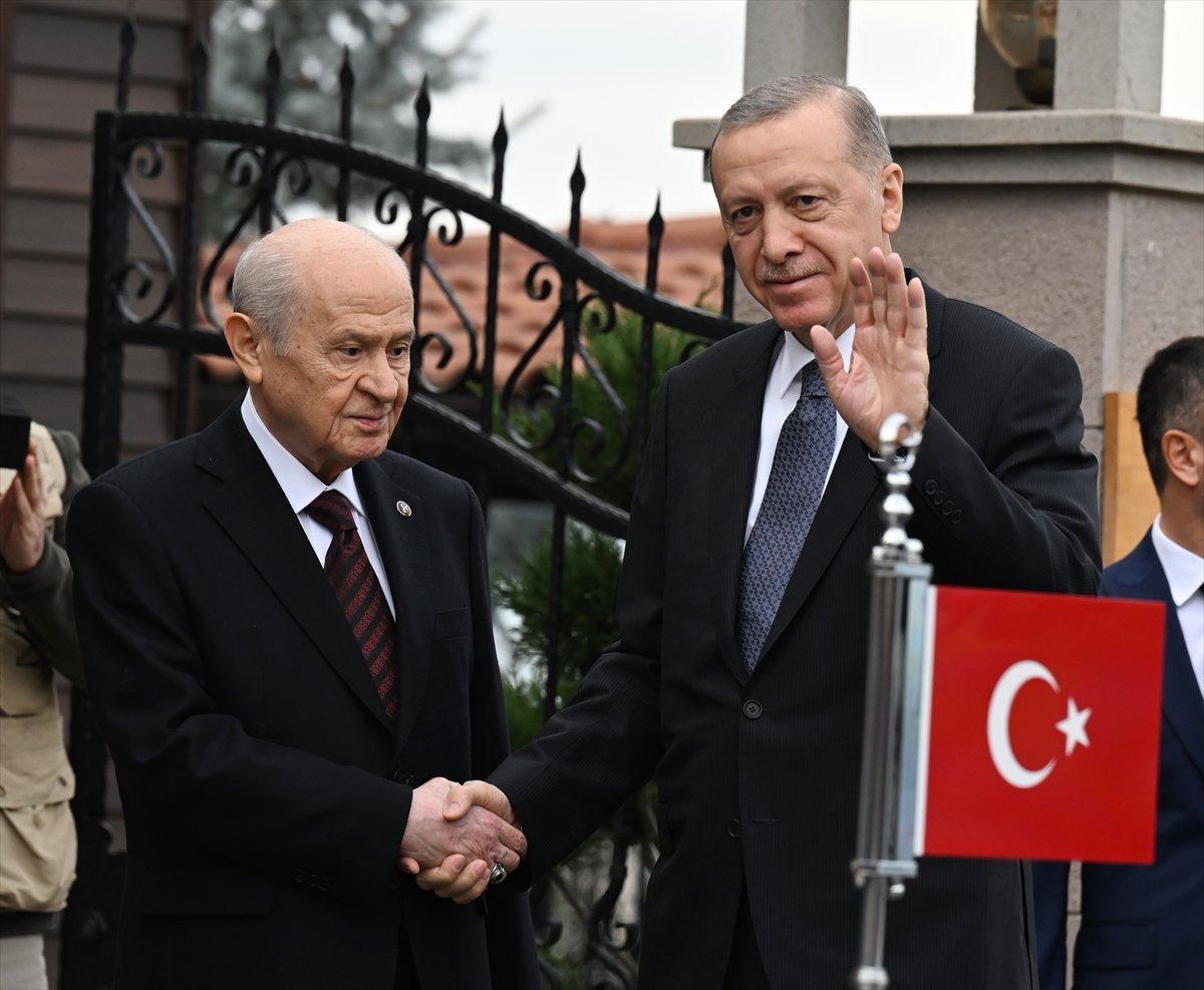 Cumhurbaşkanı Erdoğan, Devlet Bahçeli'yi ziyaret etti