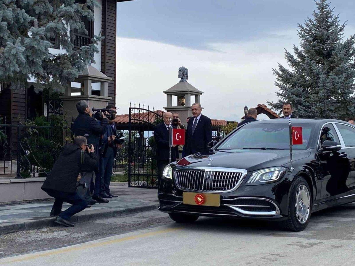 Cumhurbaşkanı Erdoğan, Devlet Bahçeli'yi ziyaret etti