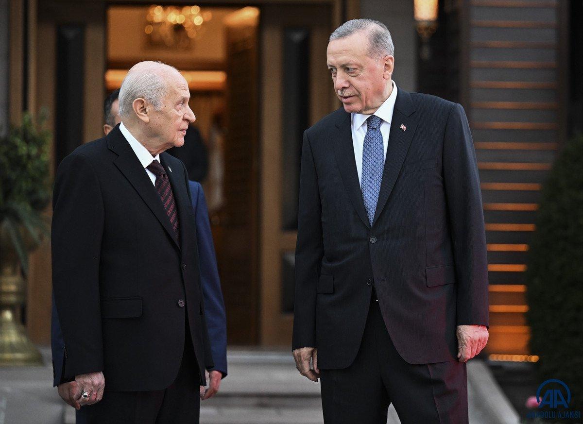 Cumhurbaşkanı Erdoğan, Devlet Bahçeli'yi ziyaret etti
