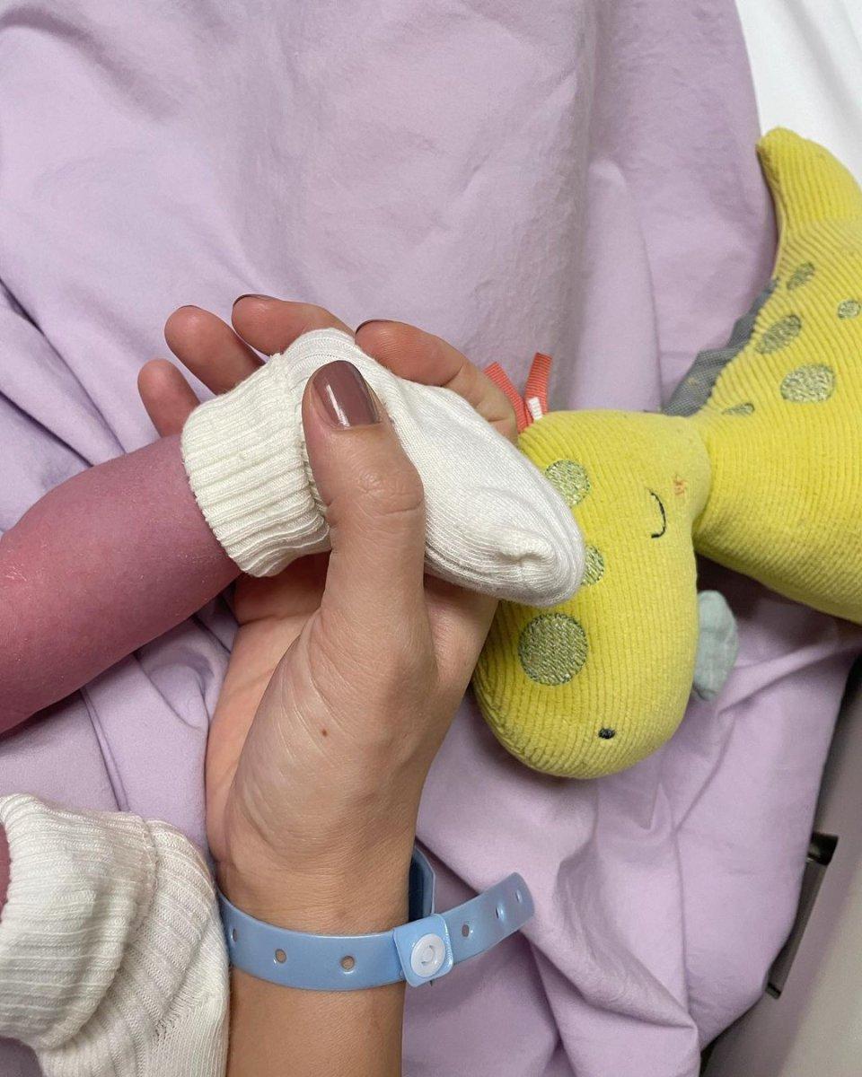 Burcu Kara oğlu Can ile fotoğraf paylaştı