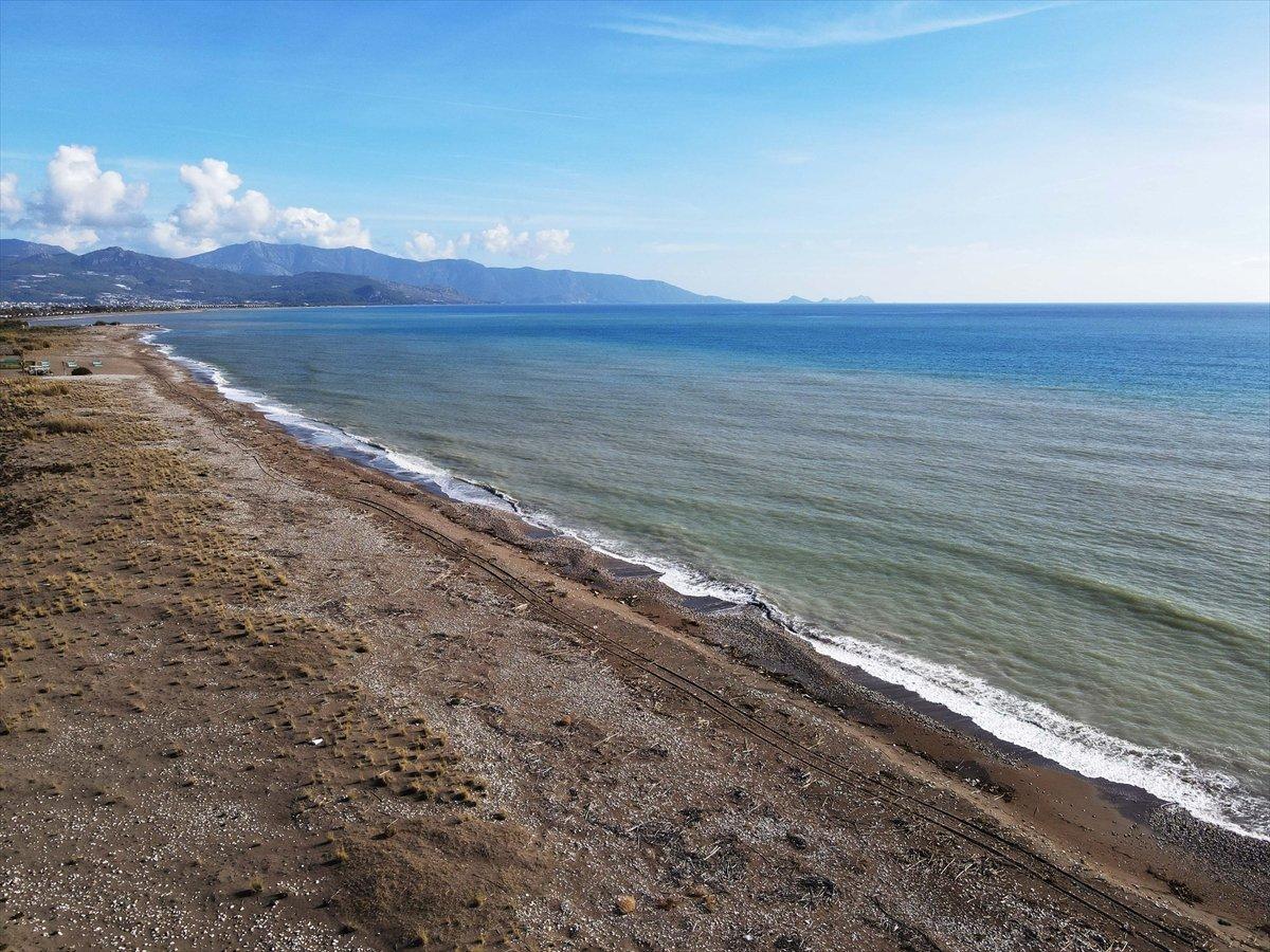 Antalya'daki selden sonra Kumluca sahili