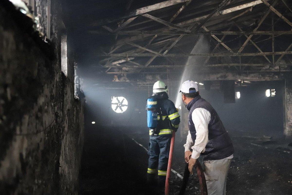 Eskişehir’de tavuk çiftliğindeki yangında 23 bin civciv öldü 