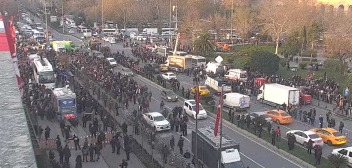 Ekrem İmamoğlu Saraçhane'de beklediği kalabalığı toplayamadı