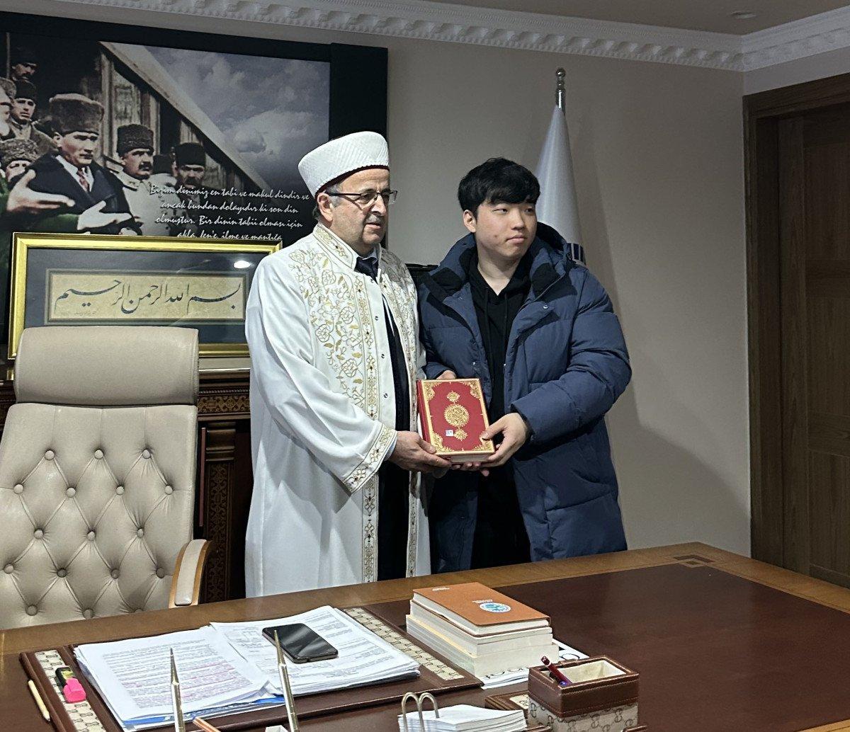 Rizeli Semanur’a aşık olan Güney Koreli, Müslümanlığı seçti 