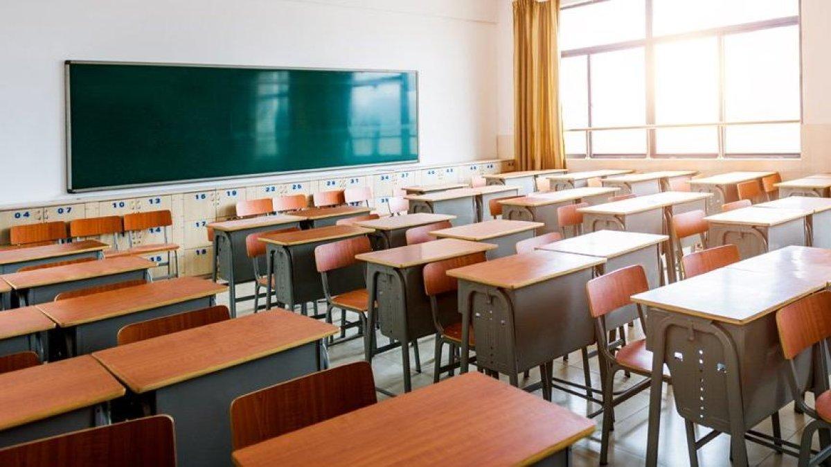 Antalya'da okullar tatil mi? 14 Aralık 2022 Çarşamba günü okul var mı? Valilikten açıklama!