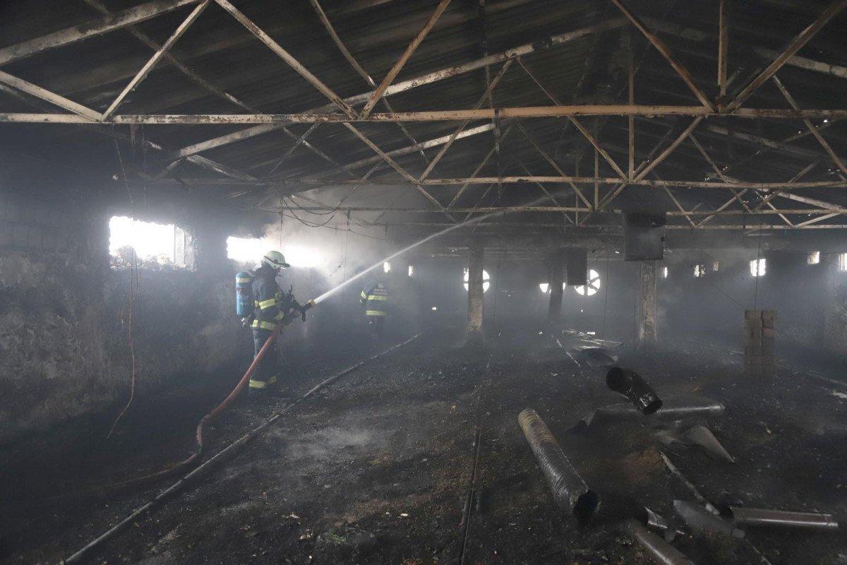 Eskişehir’de tavuk çiftliğindeki yangında 23 bin civciv öldü 