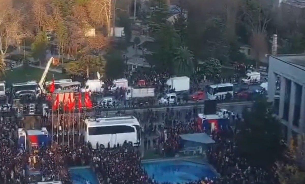 Ekrem İmamoğlu Saraçhane'de beklediği kalabalığı toplayamadı