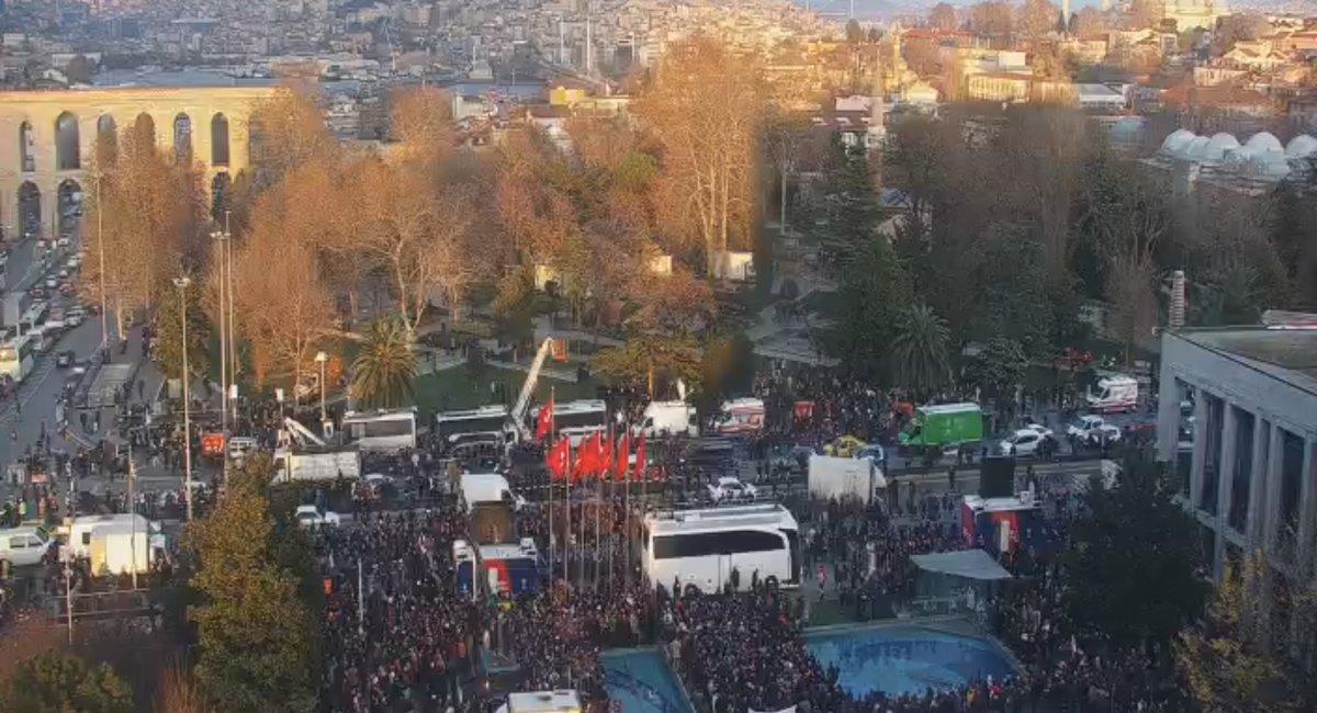 Ekrem İmamoğlu Saraçhane'de beklediği kalabalığı toplayamadı