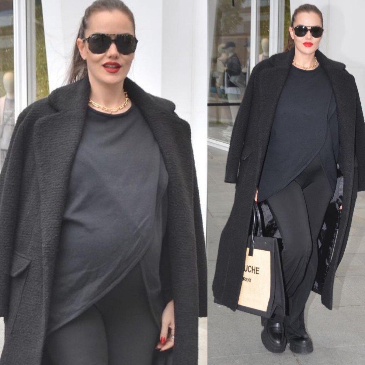 Fahriye Evcen'den alışveriş şıklığı