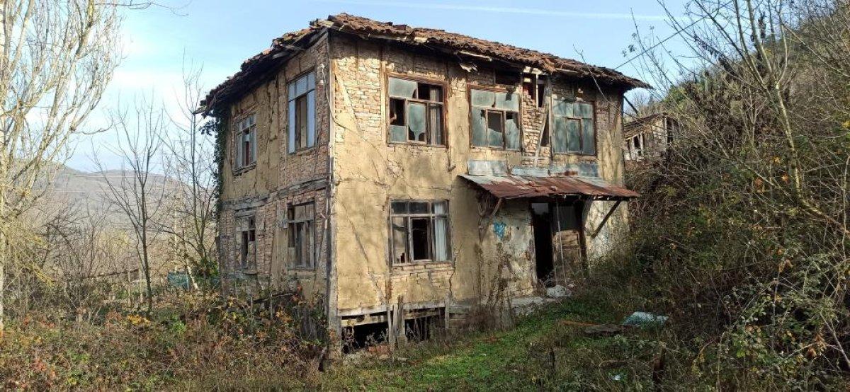 Düzceli depremzede eski evi için yatırılan parayı iade etti