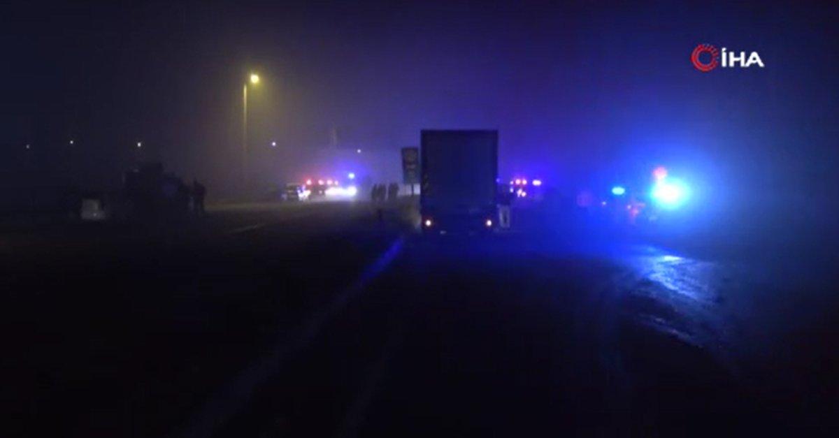 Diyarbakır'da polis servis aracına bombalı saldırı: 1 sivil, 8 polis yaralı