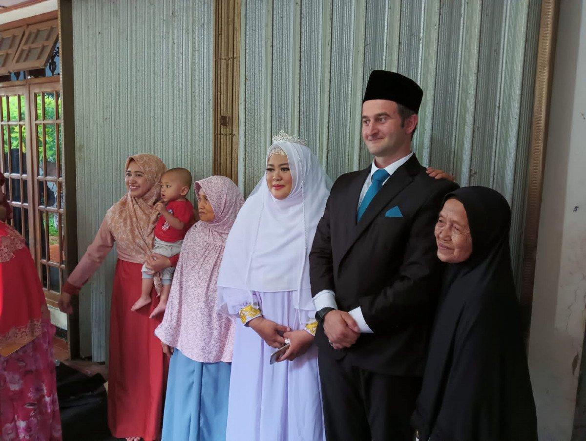 Gölcük’e Endonezyalı gelin