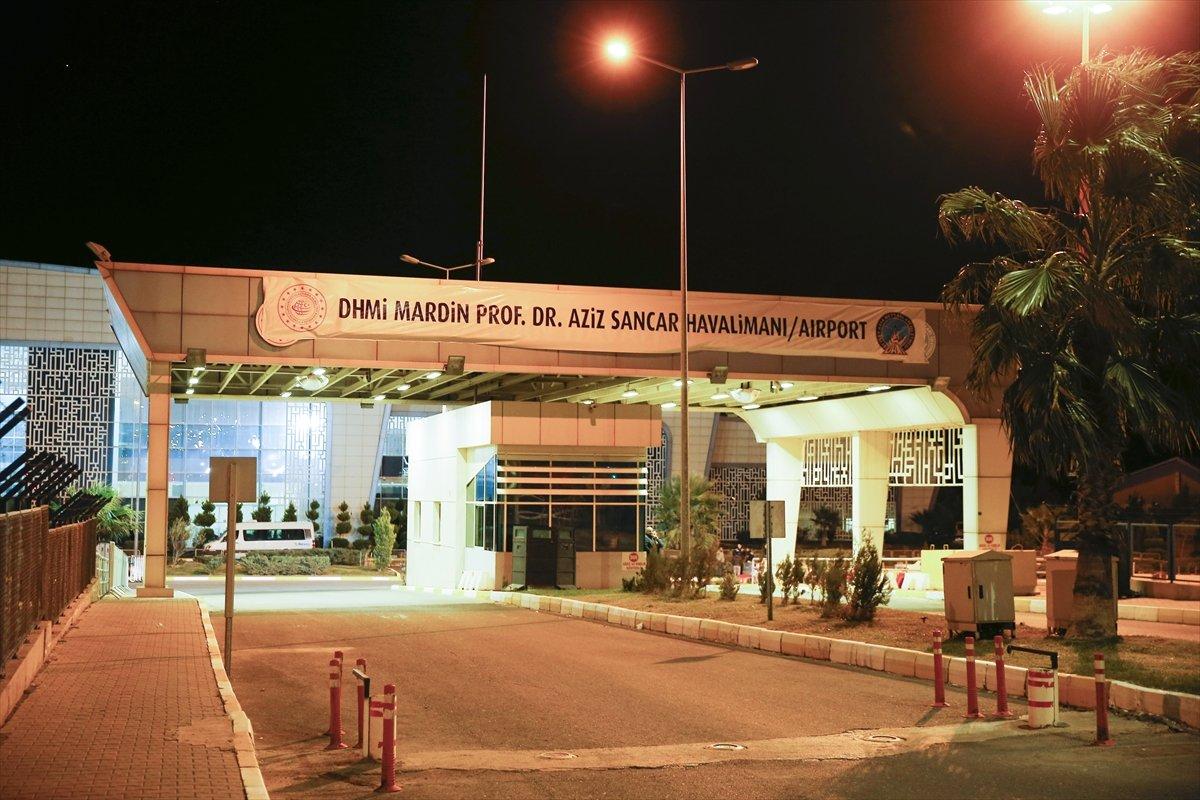 Mardin Havalimanı'nın girişine yeni ismi asıldı