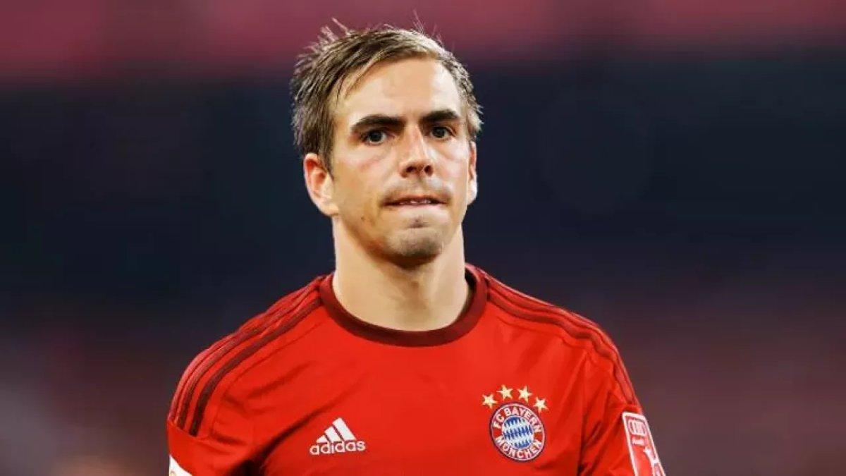 Kariyeri boyunca kırmızı kart görmeyen futbolcular 