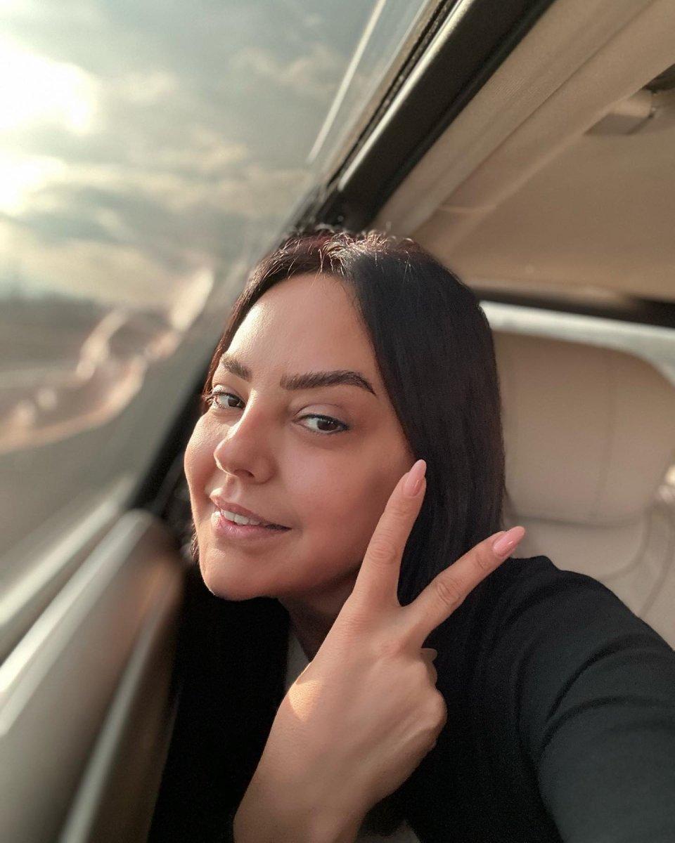 Ebru Gündeş'ten makyajsız paylaşım