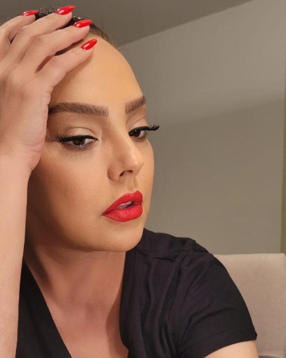 Ebru Gündeş'ten makyajsız paylaşım