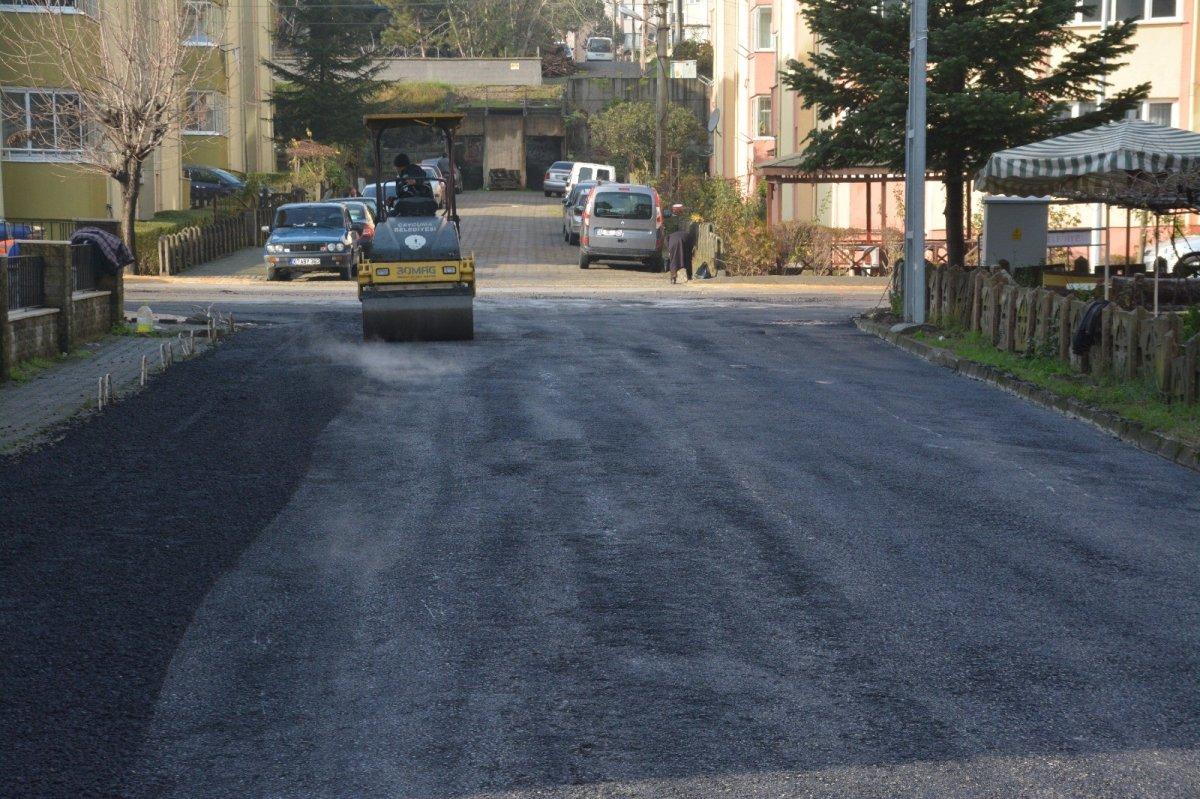 Çaycuma'da parke üzerine sıcak asfalt dökülmesi tepki çekti