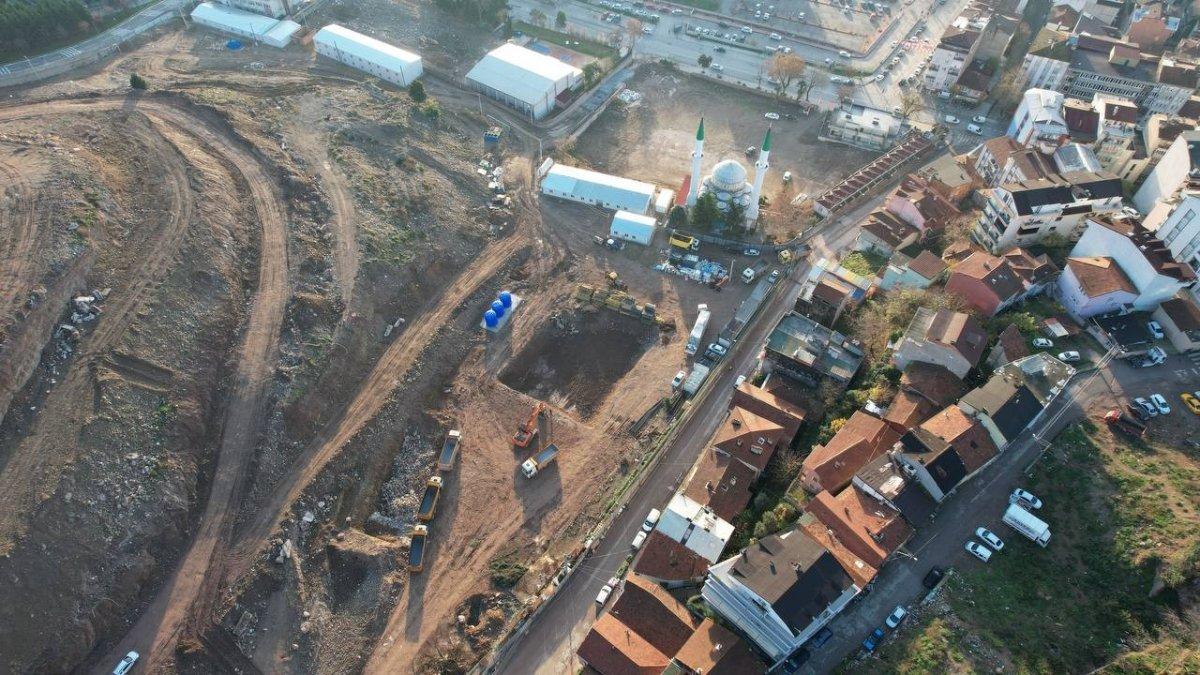 Kocaeli'de kentsel dönüşüm için kazılan alandan tarihi mezar çıktı