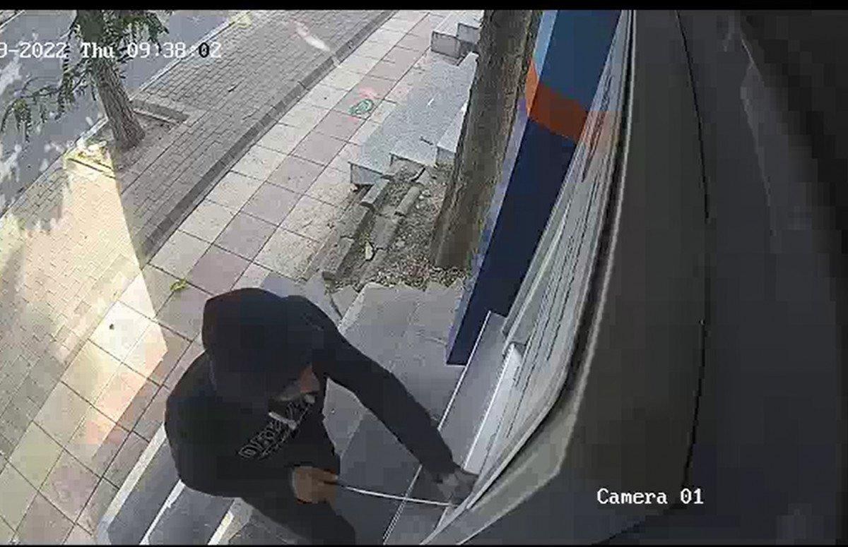 İstanbul’da, 138 ATM’yi soyan çete yakalandı