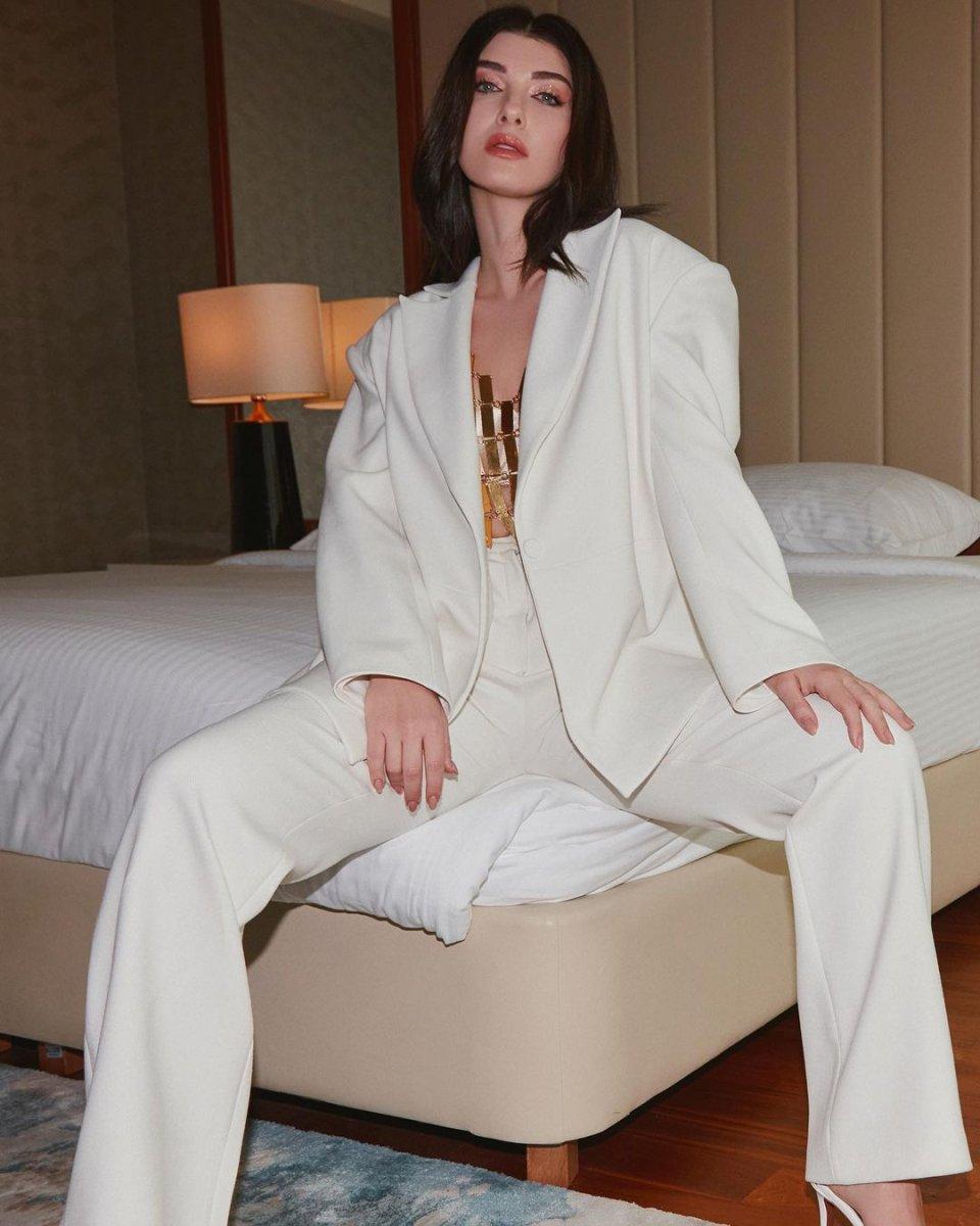 Aslıhan Güner, bu sene 5 kere doğum günü kutladı