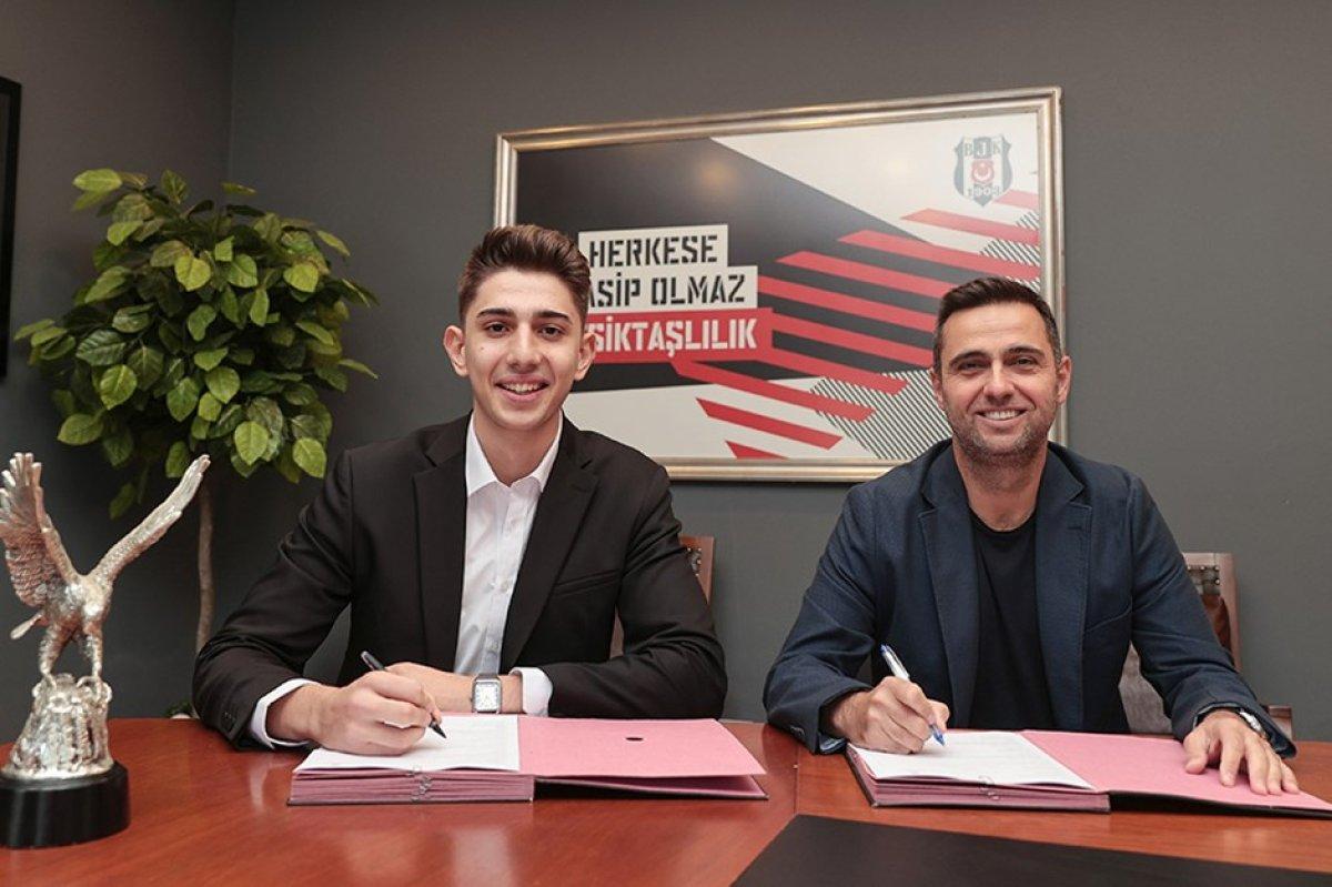 Beşiktaşlı Demir Ege Tıknaz 2026 Dünya Kupası'nın yıldız adayları arasında