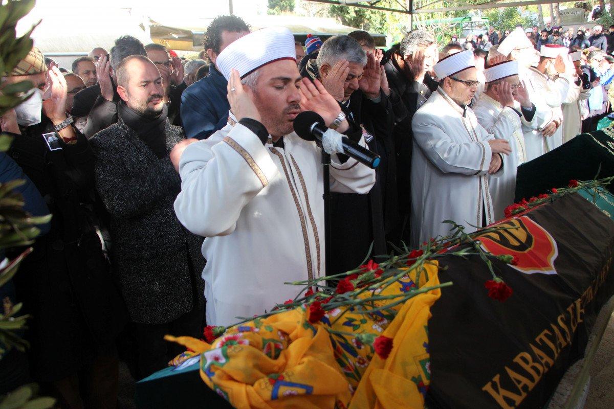 Rıfat Ilgaz'ın oğlu yazar Aydın Ilgaz son yolculuğuna uğurlandı