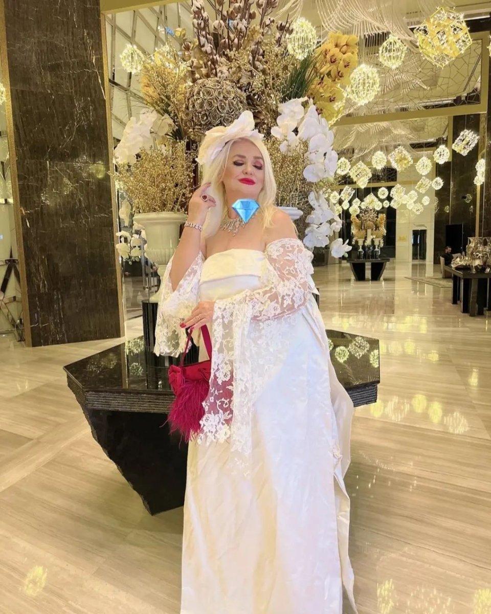 Banu Alkan'dan bebek müjdesi