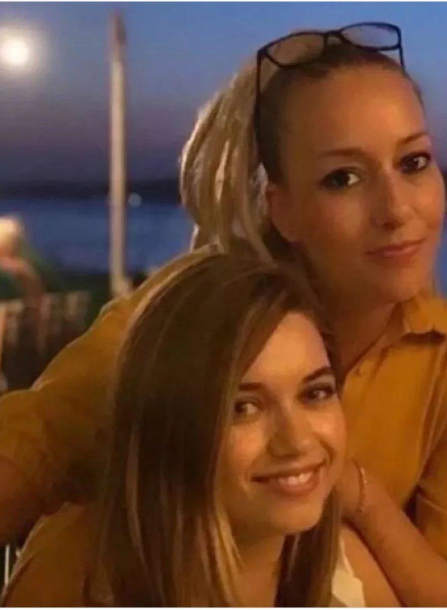 Afra Saraçoğlu'nun annesiyle fotoğrafı ortaya çıktı