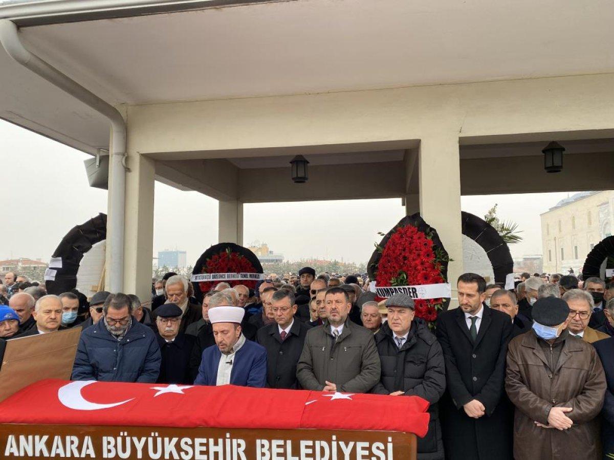 28 Şubat hükümlüsü Vural Avar'ın cenazesi toprağa verildi