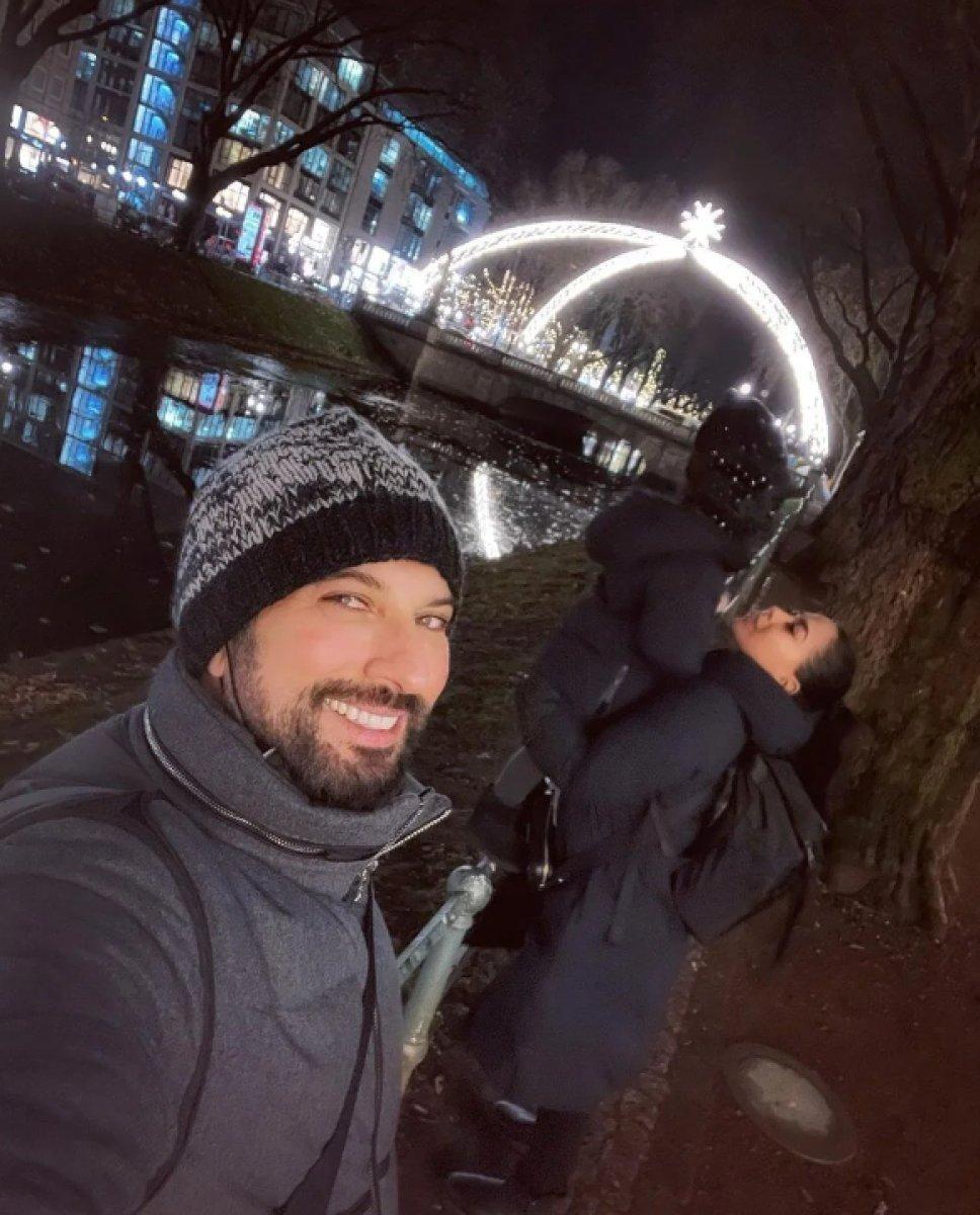 Tarkan ailesiyle fotoğraf paylaştı