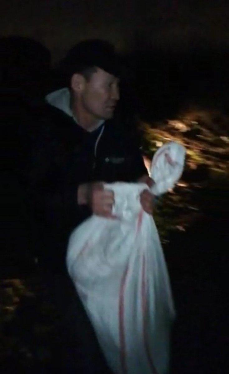 Sultangazi’de 2 kişi, at keserken yakalandı