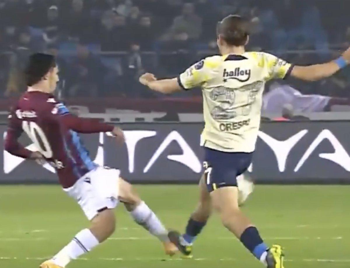 Miguel Crespo, Trabzonspor maçında kırmızı kart gördü