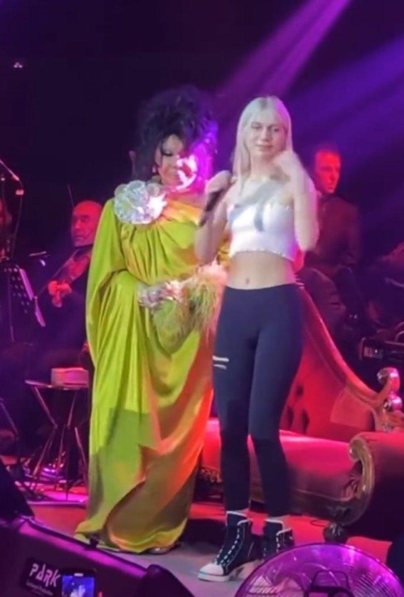 Ses telleri yırtılan Aleyna Tilki Bülent Ersoy'un sahnesine çıktı