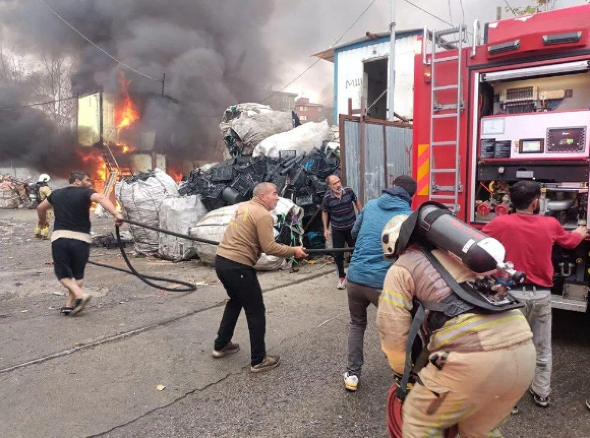 Maltepe’de işçilerin kaldığı konteynerde yangın çıktı