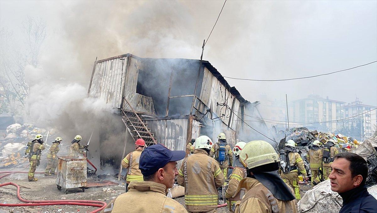 Maltepe’de işçilerin kaldığı konteynerde yangın çıktı
