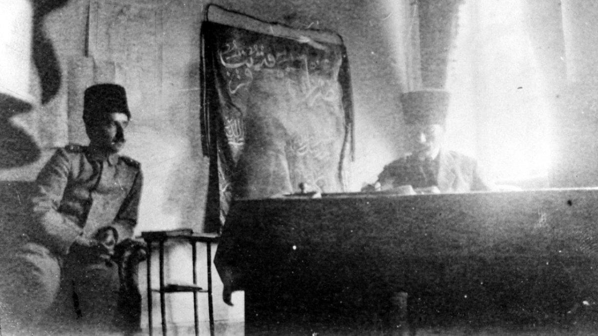 İsmet İnönü 49 yıl önce bugün yaşamını yitirdi