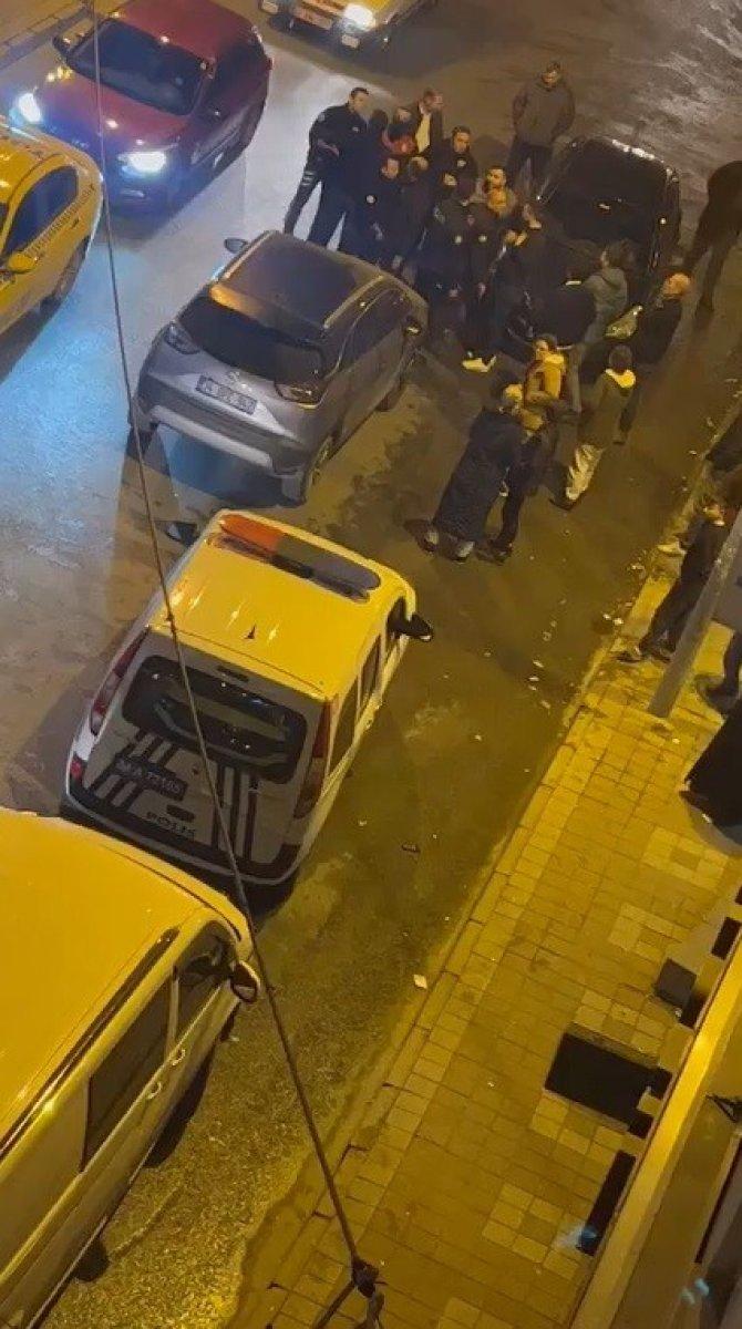 Esenyurt’ta kaza sonrası çıkan kavgada ortalık savaş alanına döndü