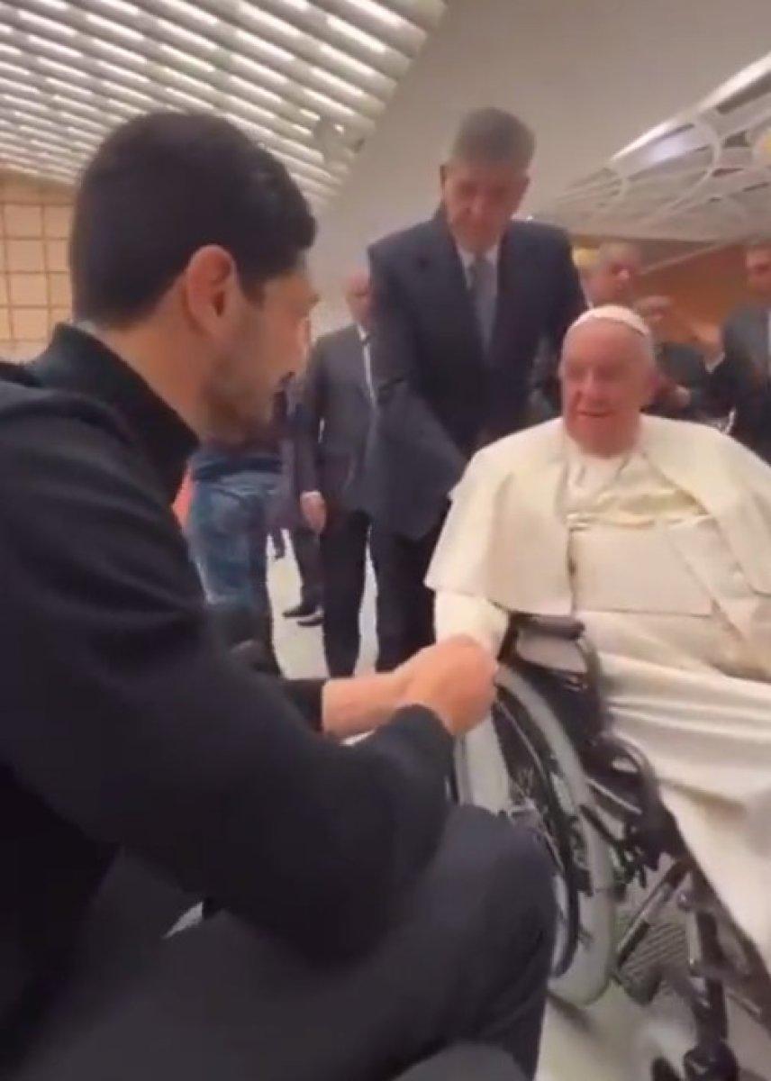 FETÖ’cü Enes Kanter, Cumhurbaşkanı Erdoğan’ı Papa’ya şikayet etti 