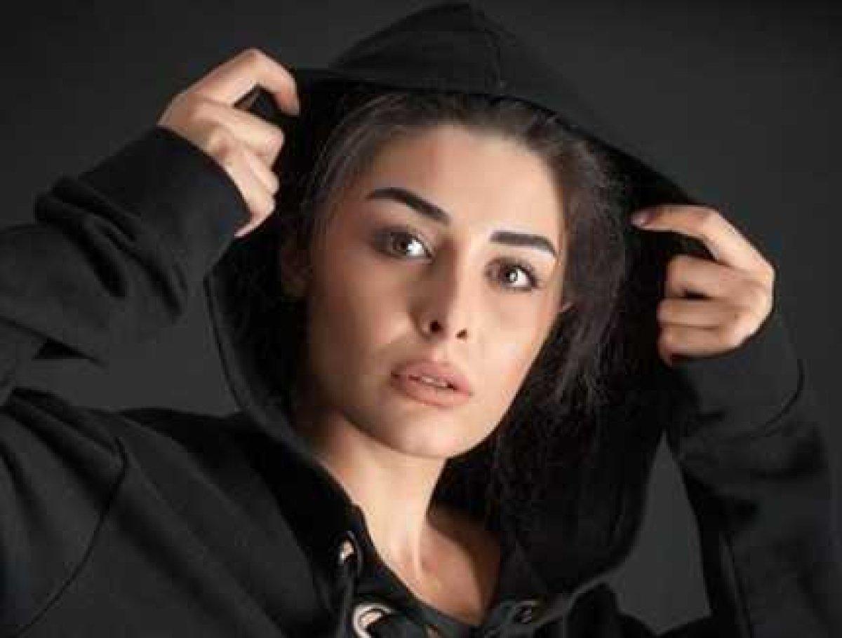 Oyuncu ve senarist Büşra Cebe, Suça Bulaşan Adamlar romanıyla nefesleri kesiyor