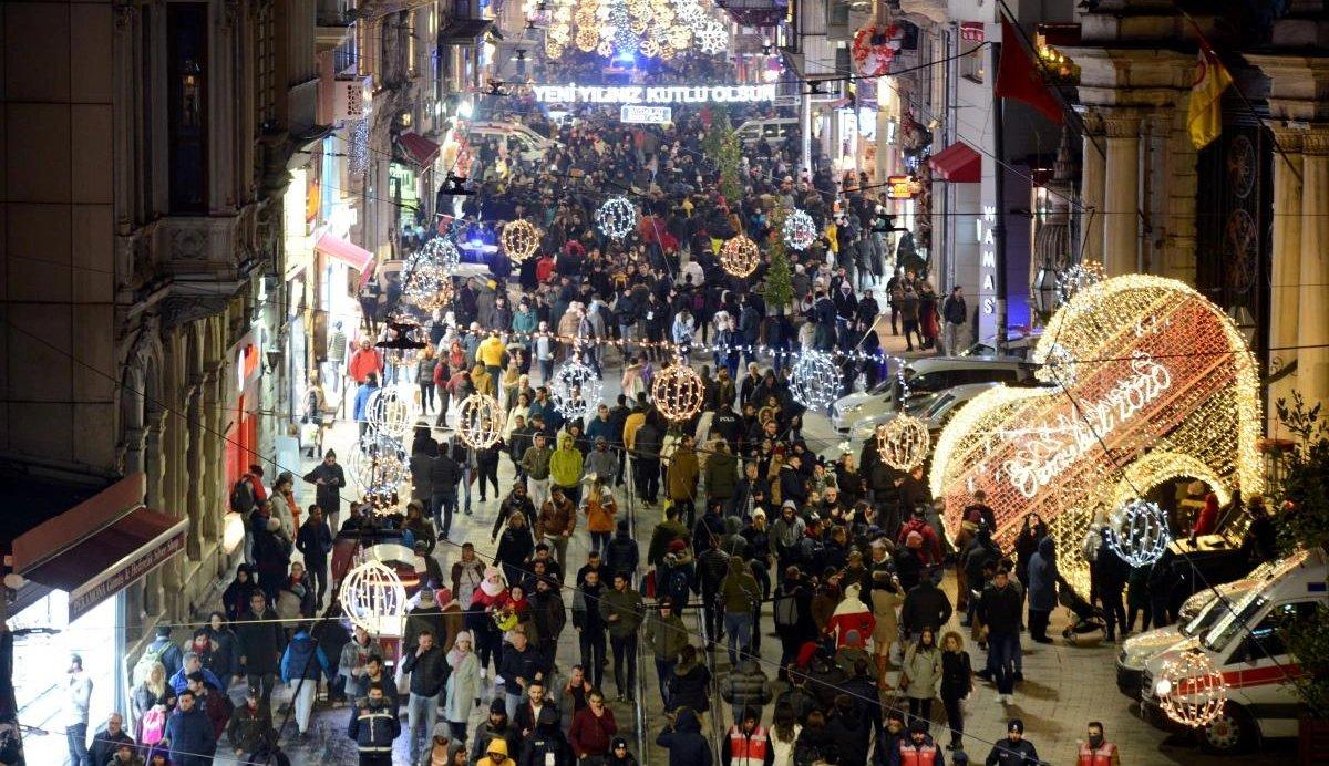 İstanbul'da 2023 yılbaşını kutlayabileceğiniz ücretsiz 7 adres!