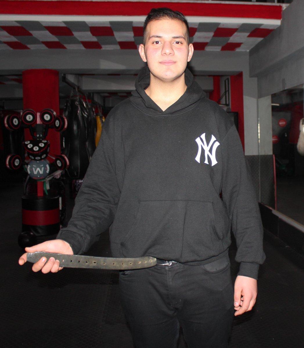 Manisa’da 19 yaşındaki genç 4 ayda 57 kilo verdi